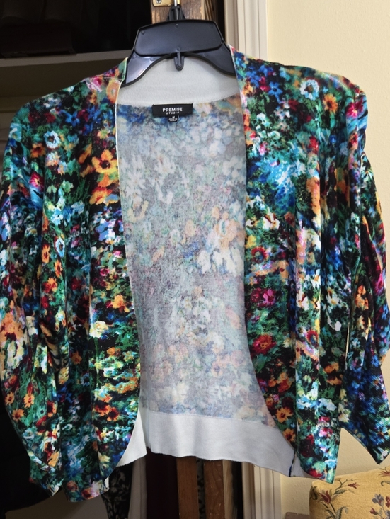 Premise Sweaters - NWOT Premise Multicolored Floral Open-Front Shrug - Green Blue Yellow Red